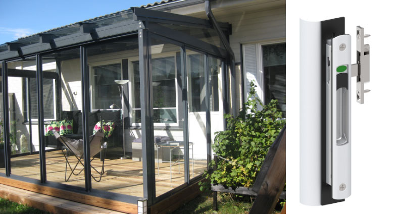 Pystypuitteellinen liukulasitus